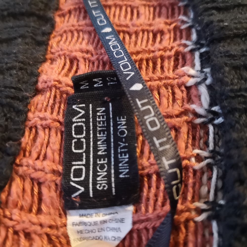 Volcom sweater - Picture 2 of 3